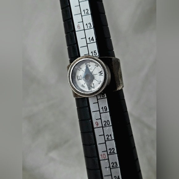 Vintage Working Compass Ring - Picture 3 of 9